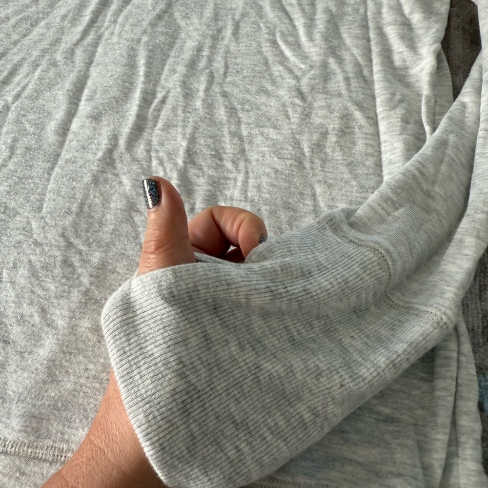 Athleta Super Soft Modal Heather Gray Crew Neck Top w thumb holes